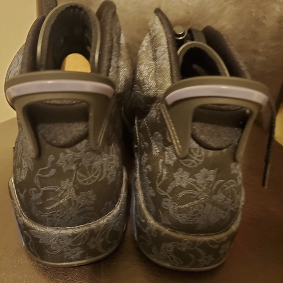 Jordan 6 - Picture 6 of 8